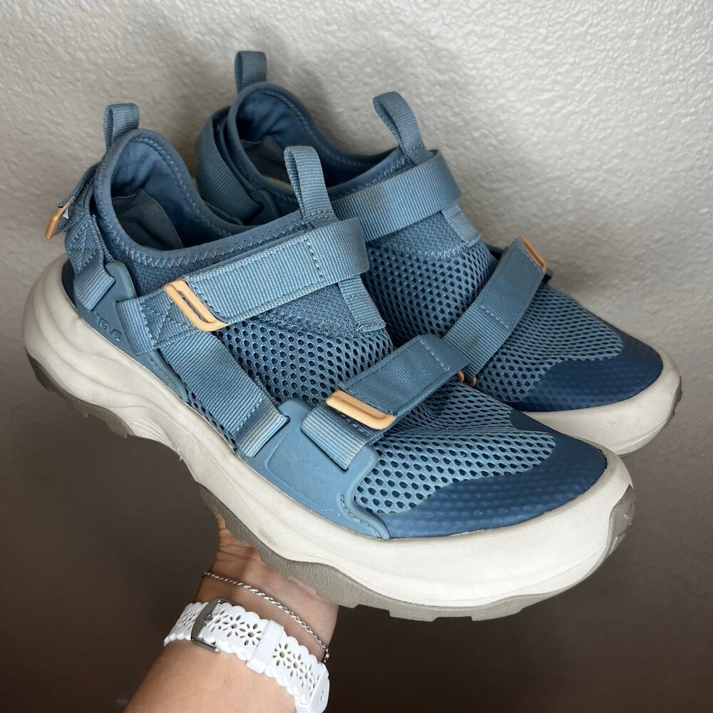 Teva Outflow Universal water shoes in Citadel blue WOMENS 9